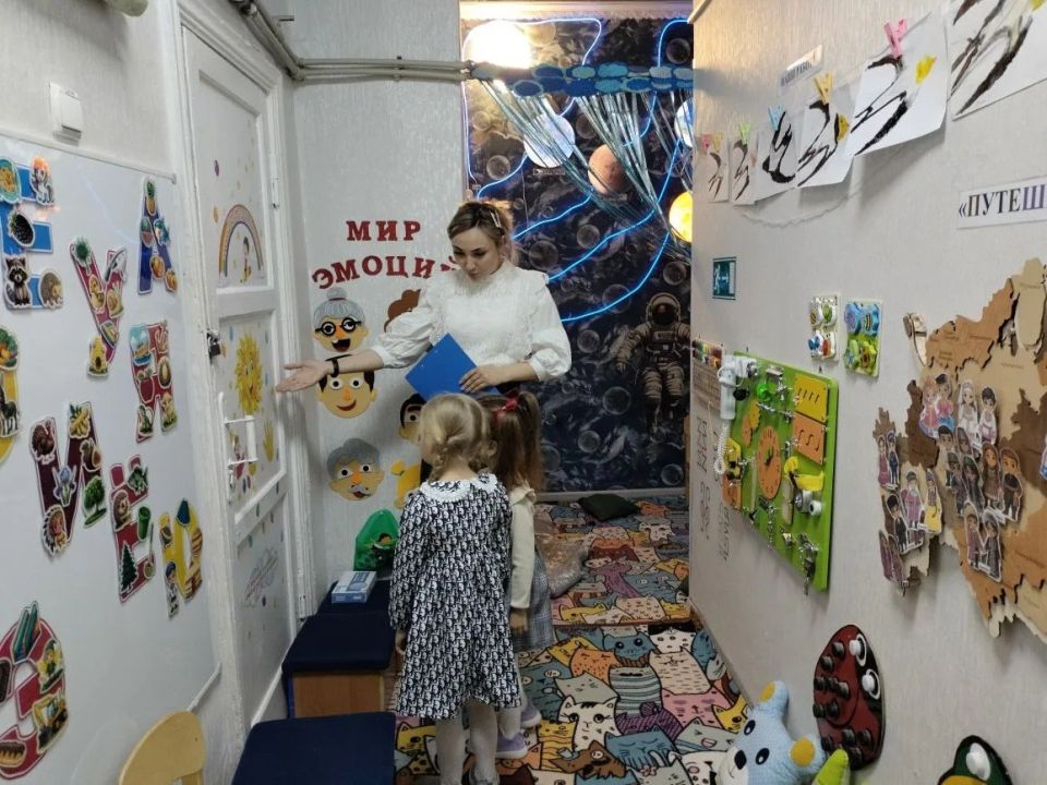 Сегодня детский сад «Ладушки» посетила Заместитель Главы Администрации городского округа город Ровеньки Ольга Орлова Сегодня детский сад «Ладушки» посетила Заместитель Главы Администрации городского округа город Ровеньки Ольга Орлова