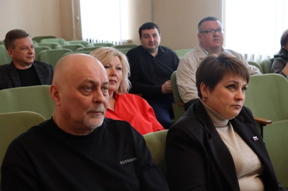 Яна Сылкина: Продолжаем системную работу с первичными отделениями партии "ЕДИНАЯ РОССИЯ" Яна Сылкина: Продолжаем системную работу с первичными отделениями партии "ЕДИНАЯ РОССИЯ"