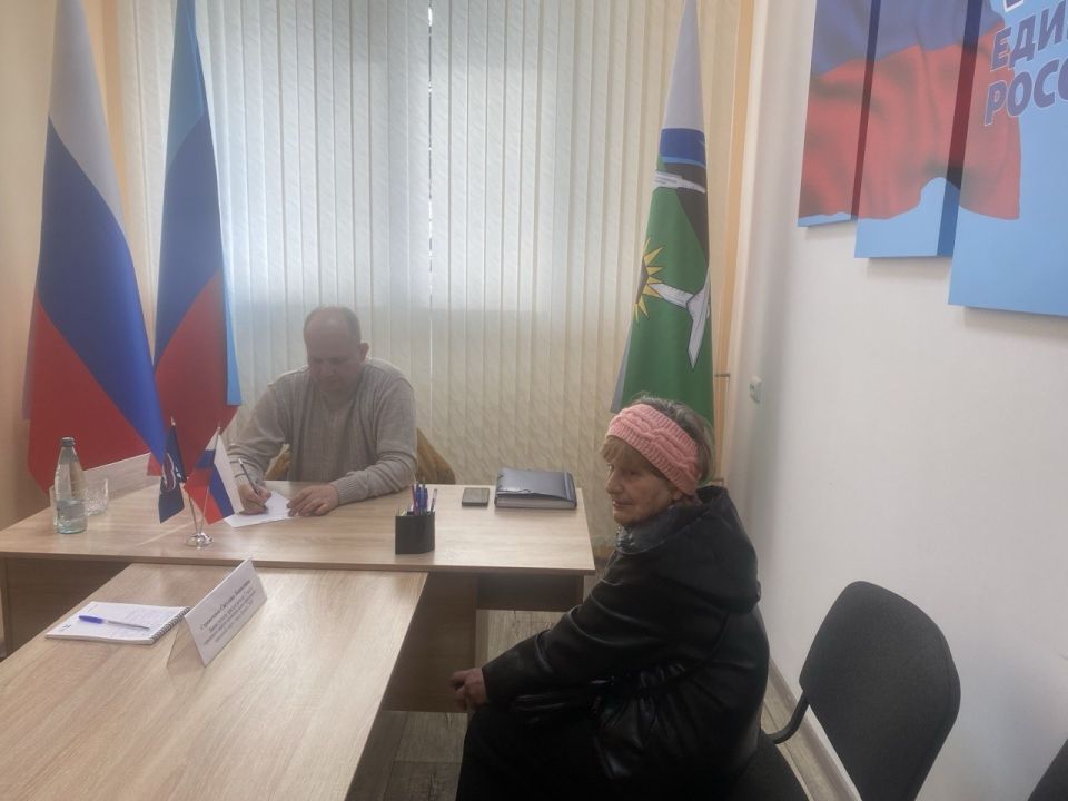 С 30 марта по 3 апреля, в рамках Недели приема граждан по вопросам ЖКХ, в Брянковской местной общественной приемной ВПП «Единая Россия», состоялся прием граждан С 30 марта по 3 апреля, в рамках Недели приема граждан по вопросам ЖКХ, в Брянковской местной общественной приемной ВПП «Единая Россия», состоялся прием граждан