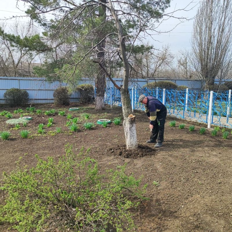 В поселках Софиевский и Запорожье продолжаются работы по благоустройству В поселках Софиевский и Запорожье продолжаются работы по благоустройству