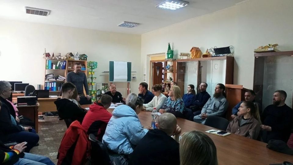 Педагоги Ровеньковского центра детского, юношеского туризма и краеведения приняли участие в республиканском семинаре Педагоги Ровеньковского центра детского, юношеского туризма и краеведения приняли участие в республиканском семинаре