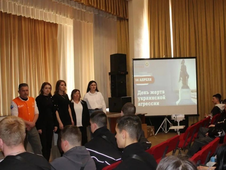 Председатель ТИК Старобельского округа провела мероприятие ко Дню памяти жертв украинской агрессии Председатель ТИК Старобельского округа провела мероприятие ко Дню памяти жертв украинской агрессии