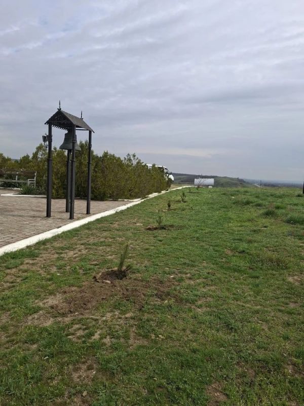 В знак вечной памяти и благодарности В знак вечной памяти и благодарности