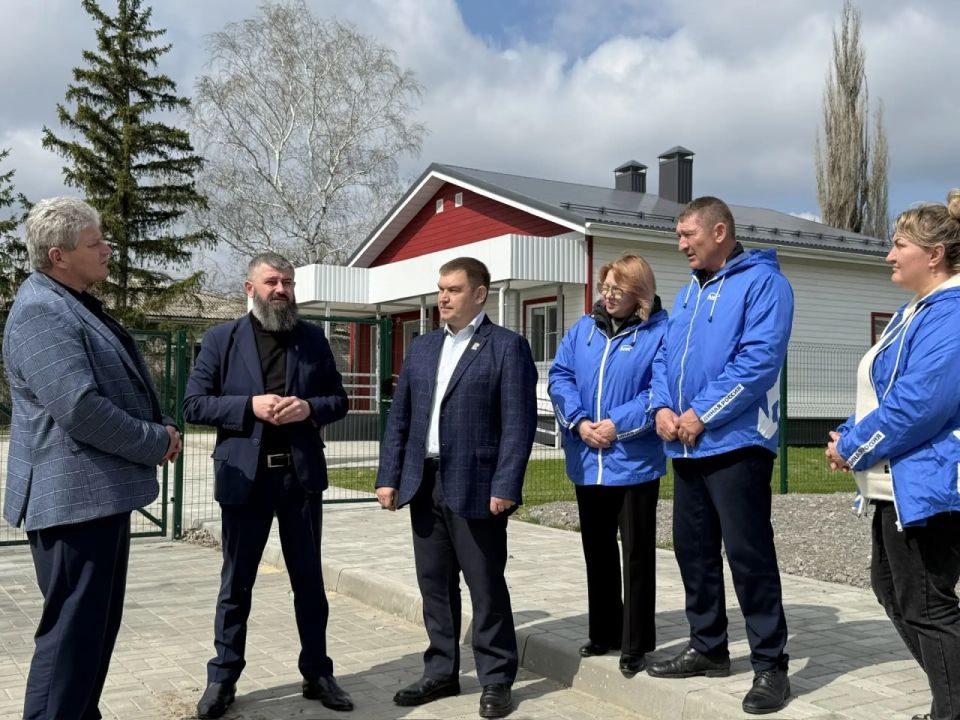 В Меловом оценили качество дороги, отремонтированной по народной программе Единой России В Меловом оценили качество дороги, отремонтированной по народной программе Единой России