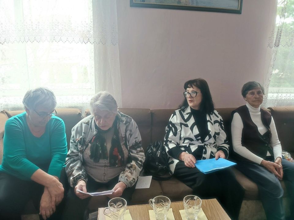 В Лутугинской библиотеке прошёл вечер памяти Ильи Резника В Лутугинской библиотеке прошёл вечер памяти Ильи Резника