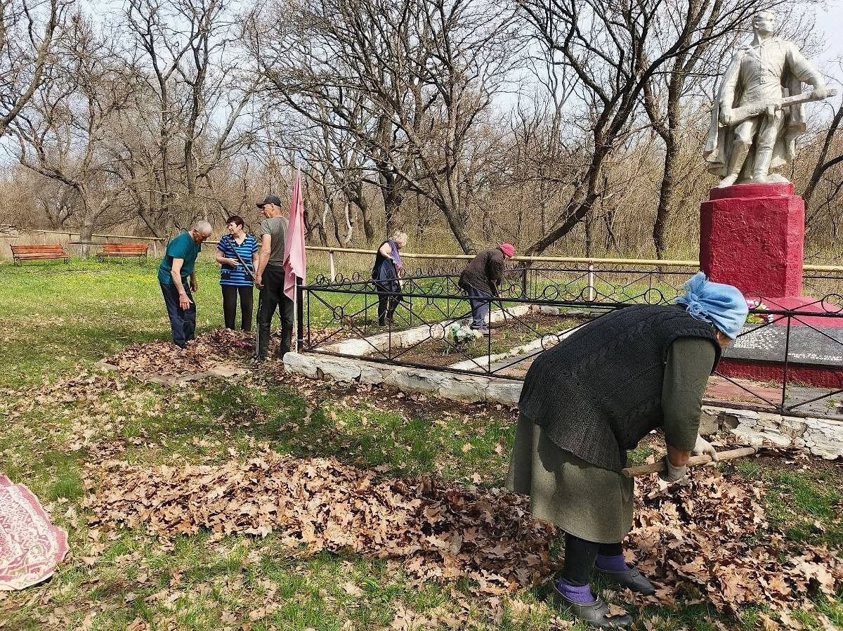 Сергей Колягин: В других населённых пунктах нашего городского округа также прошли субботники, направленные на наведение порядка и благоустройство территорий Сергей Колягин: В других населённых пунктах нашего городского округа также прошли субботники, направленные на наведение порядка и благоустройство территорий