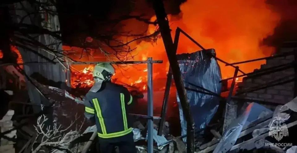 Ночные атаки ВСУ на ЛНР: погибла семья Ночные атаки ВСУ на ЛНР: погибла семья