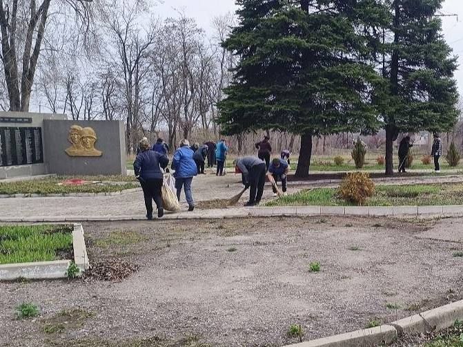 Сергей Колягин: В других населённых пунктах нашего городского округа также прошли субботники, направленные на наведение порядка и благоустройство территорий Сергей Колягин: В других населённых пунктах нашего городского округа также прошли субботники, направленные на наведение порядка и благоустройство территорий