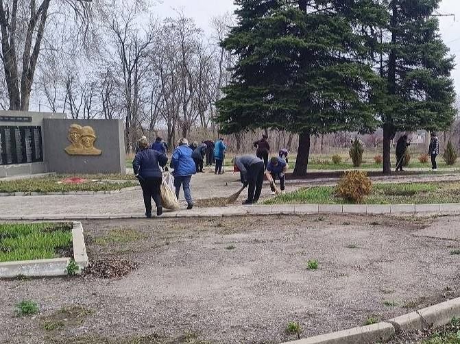 Сергей Колягин: В других населённых пунктах нашего городского округа также прошли субботники, направленные на наведение порядка и благоустройство территорий Сергей Колягин: В других населённых пунктах нашего городского округа также прошли субботники, направленные на наведение порядка и благоустройство территорий