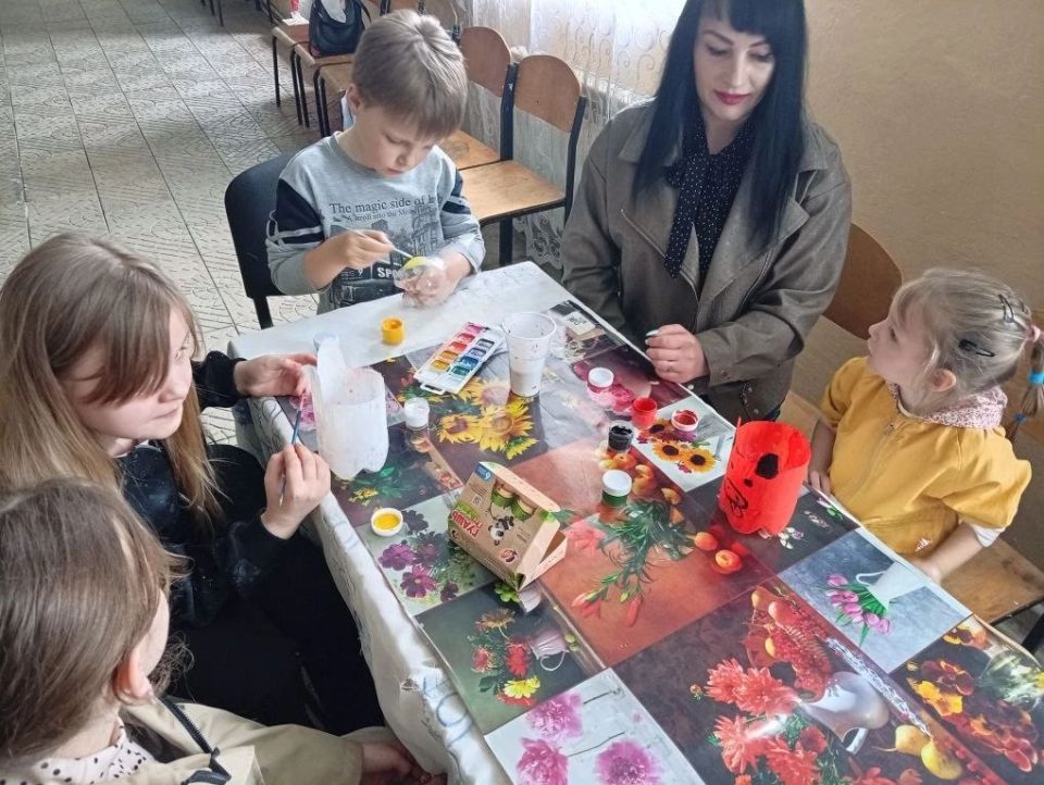 В Ульяновском сельском клубе прошёл мастер-класс «Чудеса из ничего» В Ульяновском сельском клубе прошёл мастер-класс «Чудеса из ничего»