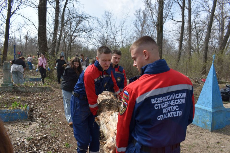 Владимир Чернев: В Старобельском муниципальном округе в рамках Месяца экологии прошёл масштабный субботник Владимир Чернев: В Старобельском муниципальном округе в рамках Месяца экологии прошёл масштабный субботник