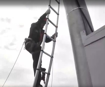 Виктор Водолацкий: Связь становится лучше: более 200 новых базовых станций установят в Луганской Народной Республике в 2026 году