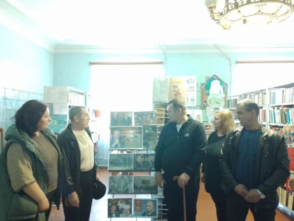 Обзор фотовыставки, посвященной 80-летию В.В. Жириновского