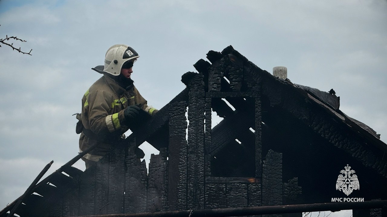 За сутки в ЛНР потушили 12 пожаров