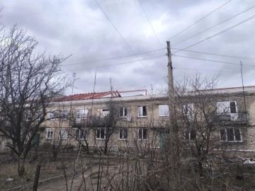 В городе Горское стартовал ремонт жилого дома