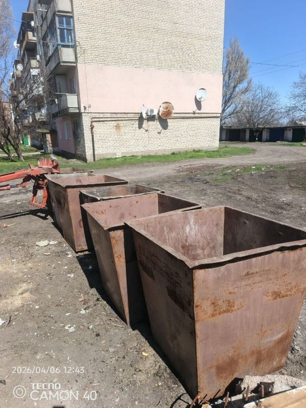 МУП «ЖЭК» города Ровеньки ежедневно проводит комплекс мероприятий, направленных на обеспечение чистоты и санитарно-эпидемиологического благополучия населения городского округа город Ровеньки МУП «ЖЭК» города Ровеньки ежедневно проводит комплекс мероприятий, направленных на обеспечение чистоты и санитарно-эпидемиологического благополучия населения городского округа город Ровеньки