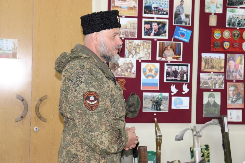 В Стаханове прошёл урок истории, посвящённый событиям Русской весны 2014 года В Стаханове прошёл урок истории, посвящённый событиям Русской весны 2014 года