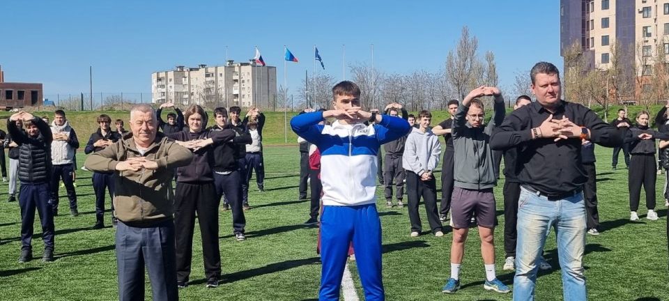Виктор Водолацкий: Сегодня принял участие в торжественном открытии пятого марафона «Сила России» в Луганске, который проводится ВПП «Единая Россия» и сторонниками партии Виктор Водолацкий: Сегодня принял участие в торжественном открытии пятого марафона «Сила России» в Луганске, который проводится ВПП «Единая Россия» и сторонниками партии