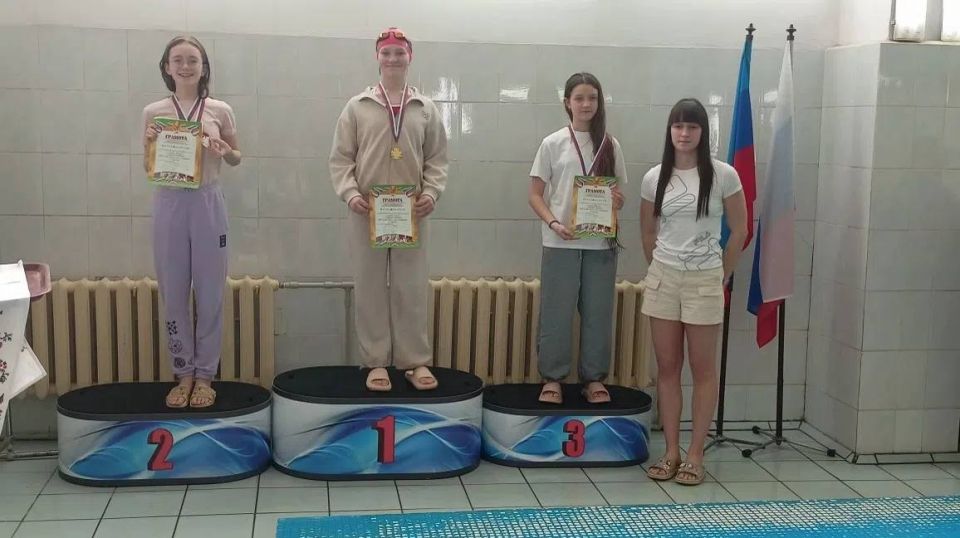 В Алчевском плавательном бассейне прошло Открытое первенство МБУ ДО ЛНР «Алчевская спортивная школа № 2», среди юношей и девушек трёх возрастных категорий В Алчевском плавательном бассейне прошло Открытое первенство МБУ ДО ЛНР «Алчевская спортивная школа № 2», среди юношей и девушек трёх возрастных категорий