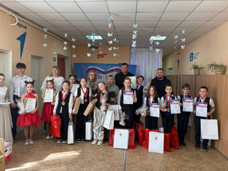 Сегодня Красный Луч посетили представители региона-шефа Республики Башкортостан Сегодня Красный Луч посетили представители региона-шефа Республики Башкортостан