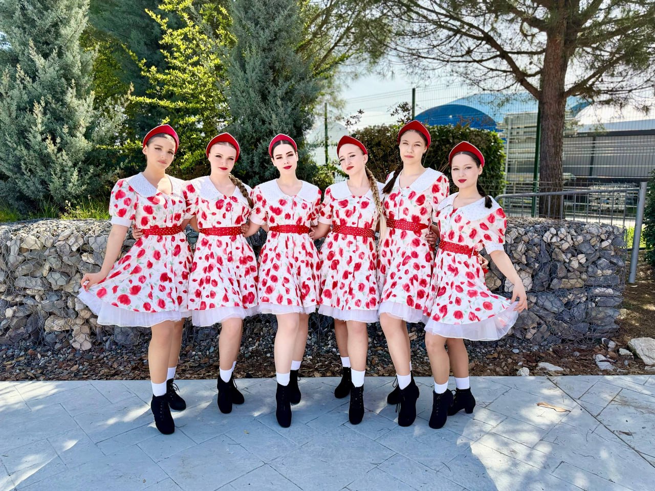 Хореографический коллектив Краснодонского городского Дворца культуры им. «Молодой гвардии» студия танца «Мила и К» под руководством Людмилы Сопенюк принял участие и победил в IX Международном фестивале – конкурсе «Ветра... Хореографический коллектив Краснодонского городского Дворца культуры им. «Молодой гвардии» студия танца «Мила и К» под руководством Людмилы Сопенюк принял участие и победил в IX Международном фестивале – конкурсе «Ветра...