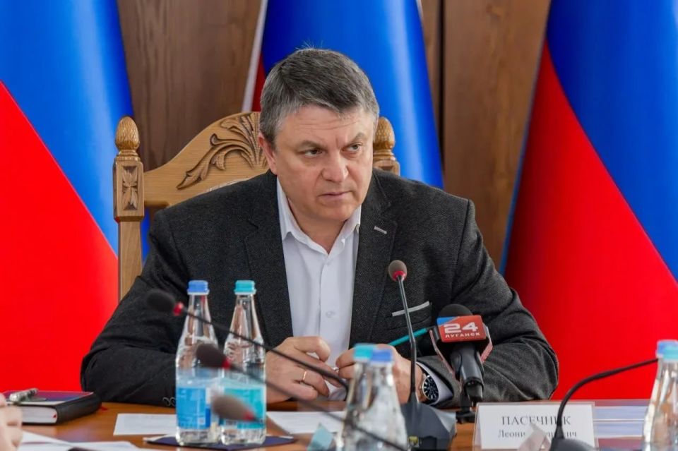 Леонид Пасечник провел заседание Инвестиционного комитета ЛНР Леонид Пасечник провел заседание Инвестиционного комитета ЛНР