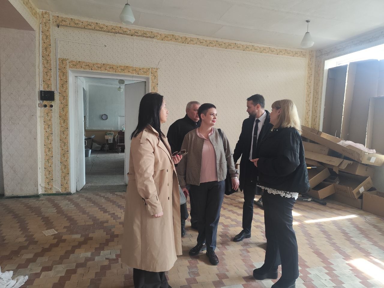 Депутаты партии "Единая Россия" продолжают посещать социально-значимые объекты нашего округа