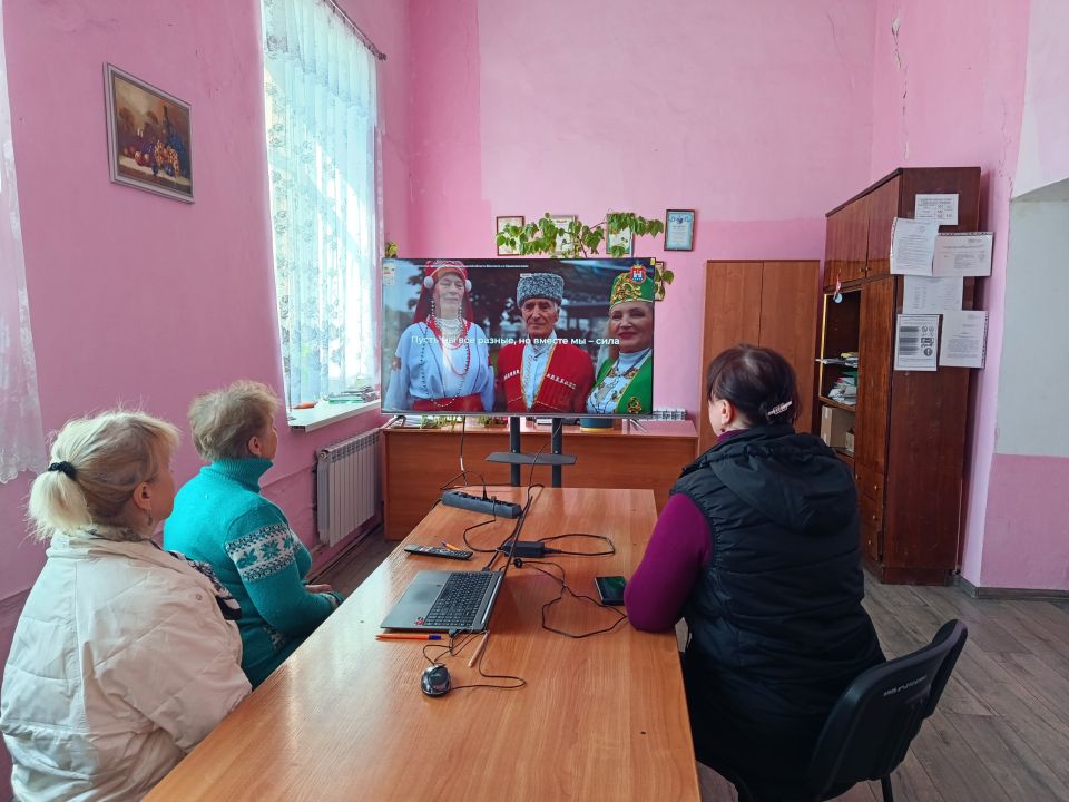 В рамках просветительского проекта «Знание. Лекторий» сегодня состоялась онлайн-встреча на тему «В одном ритме: Год единства народов России» В рамках просветительского проекта «Знание. Лекторий» сегодня состоялась онлайн-встреча на тему «В одном ритме: Год единства народов России»