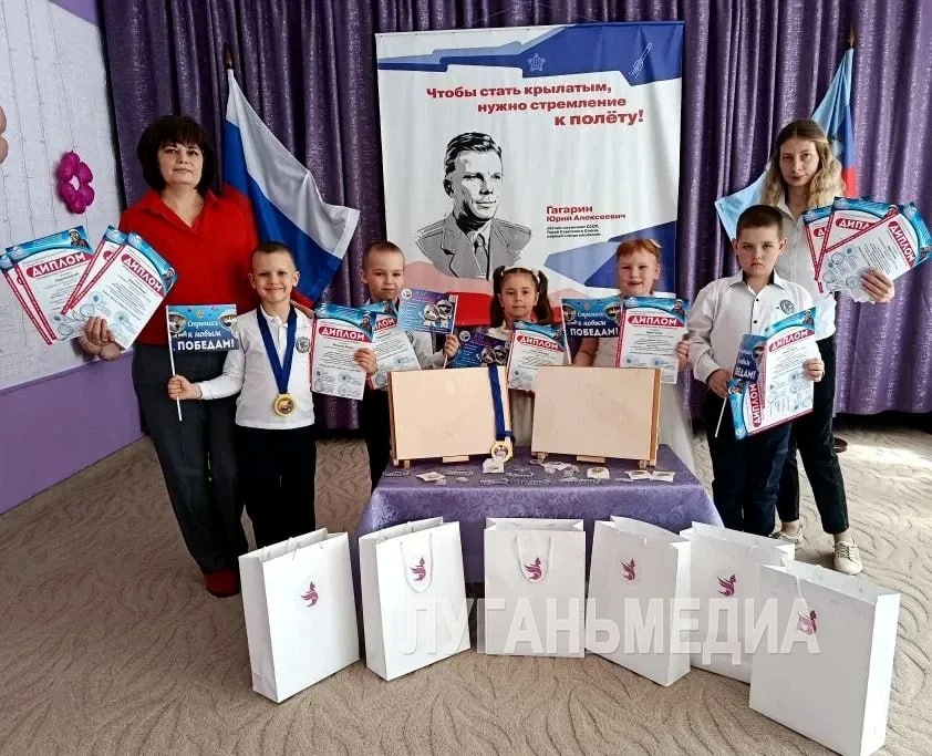 В рамках проекта «Лица дружбы» Краснолучские ясли-сад № 24 «Ивушка» посетила делегация из Республики Башкортостан В рамках проекта «Лица дружбы» Краснолучские ясли-сад № 24 «Ивушка» посетила делегация из Республики Башкортостан