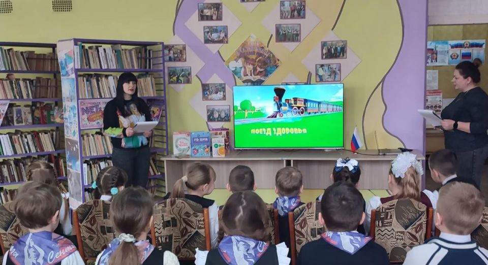 Всемирный День здоровья «Спорт любить сильным и здоровым быть!» провели в библиотеке Брянки Всемирный День здоровья «Спорт любить сильным и здоровым быть!» провели в библиотеке Брянки