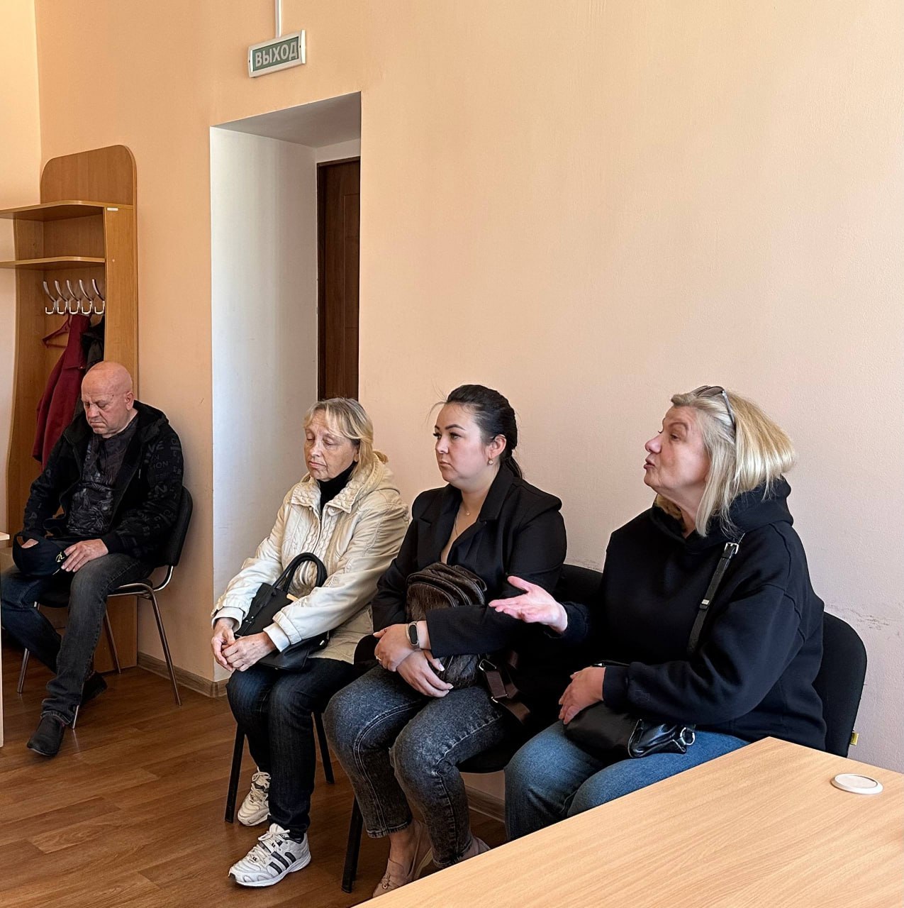 Глава городского округа город Ровеньки Андрей Рубанцов провёл личный приём жителей Глава городского округа город Ровеньки Андрей Рубанцов провёл личный приём жителей