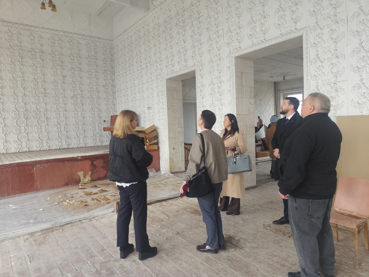 Депутаты партии "Единая Россия" продолжают посещать социально-значимые объекты нашего округа Депутаты партии "Единая Россия" продолжают посещать социально-значимые объекты нашего округа