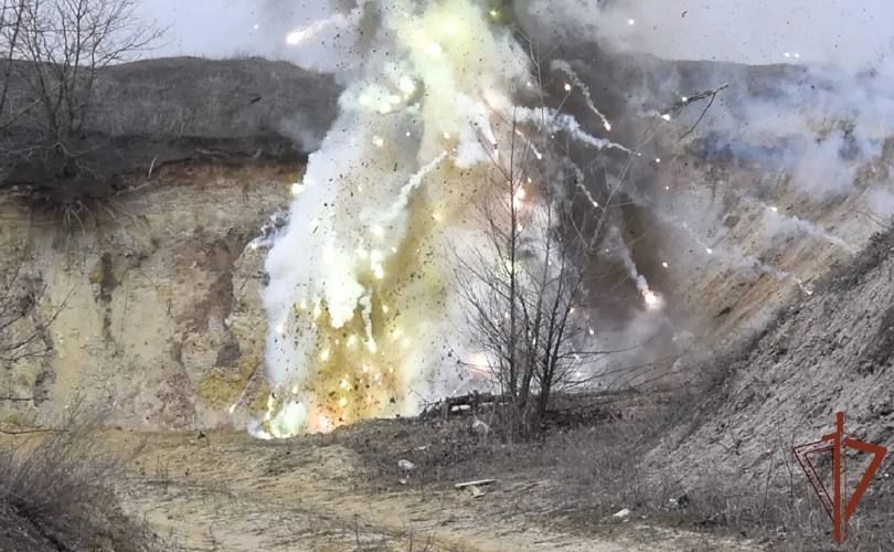 В ЛНР саперы Росгвардии ликвидировали более 170 взрывоопасных предметов В ЛНР саперы Росгвардии ликвидировали более 170 взрывоопасных предметов