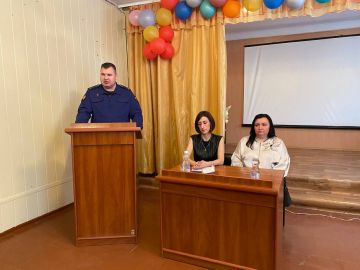 В Лутугино прошел семинар для руководителей образовательных организаций