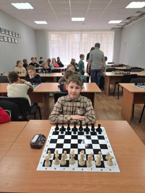 Краснодонские шахматисты успешно выступили на городском турнире "ВЕСНА 2026" в Луганске!