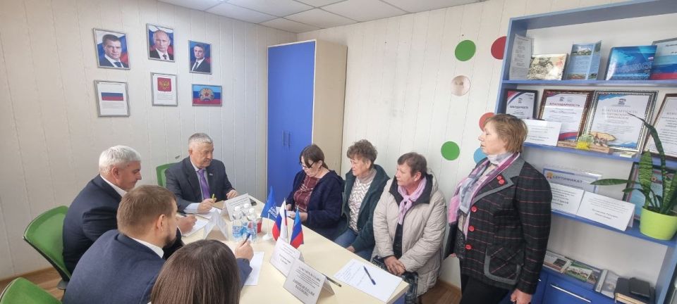 Виктор Водолацкий: Сегодня вместе с заместителем Председателя Народного Совета ЛНР Д.С. Колесниковым посетили Беловодский муниципальный округ Виктор Водолацкий: Сегодня вместе с заместителем Председателя Народного Совета ЛНР Д.С. Колесниковым посетили Беловодский муниципальный округ