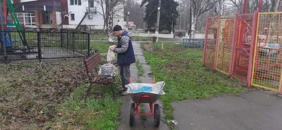 Андрей Рубанцов: В парке культуры и отдыха им. Героев продолжаются работы по установке и монтажу аттракционов Андрей Рубанцов: В парке культуры и отдыха им. Героев продолжаются работы по установке и монтажу аттракционов