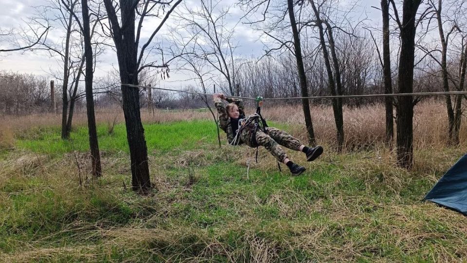 «Историческая память»: Молодежь из Ровеньков поучаствовала в военно-спортивных сборах «Историческая память»: Молодежь из Ровеньков поучаствовала в военно-спортивных сборах