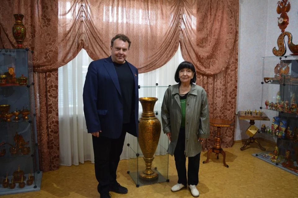Содружество «Донбасс»: делегация Луганского художественного музея посетила Гуковский музей шахтёрского труда Содружество «Донбасс»: делегация Луганского художественного музея посетила Гуковский музей шахтёрского труда