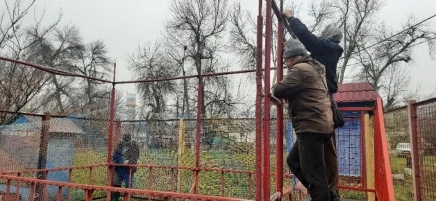 Андрей Рубанцов: В парке культуры и отдыха им. Героев продолжаются работы по установке и монтажу аттракционов