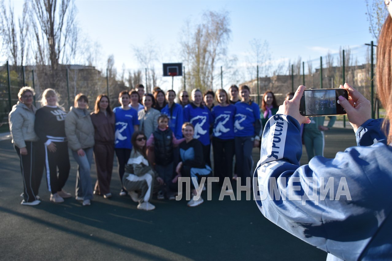 Жители Кировска присоединились к акции Всероссийского марафона «Сила России», укрепив свою физическую форму на свежем воздухе Жители Кировска присоединились к акции Всероссийского марафона «Сила России», укрепив свою физическую форму на свежем воздухе