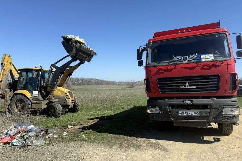 В Свердловском муниципалитете продолжают уделять внимание уборке кладбищ В Свердловском муниципалитете продолжают уделять внимание уборке кладбищ