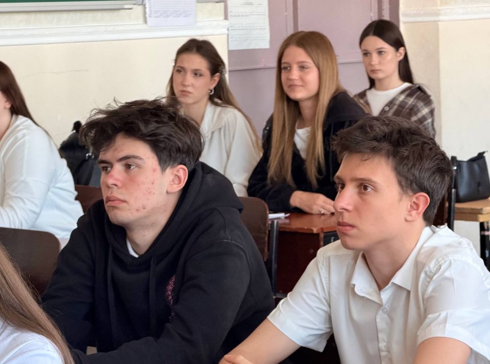 Важная тема, которая касается каждого: лекция об аутизме для старшеклассников Важная тема, которая касается каждого: лекция об аутизме для старшеклассников
