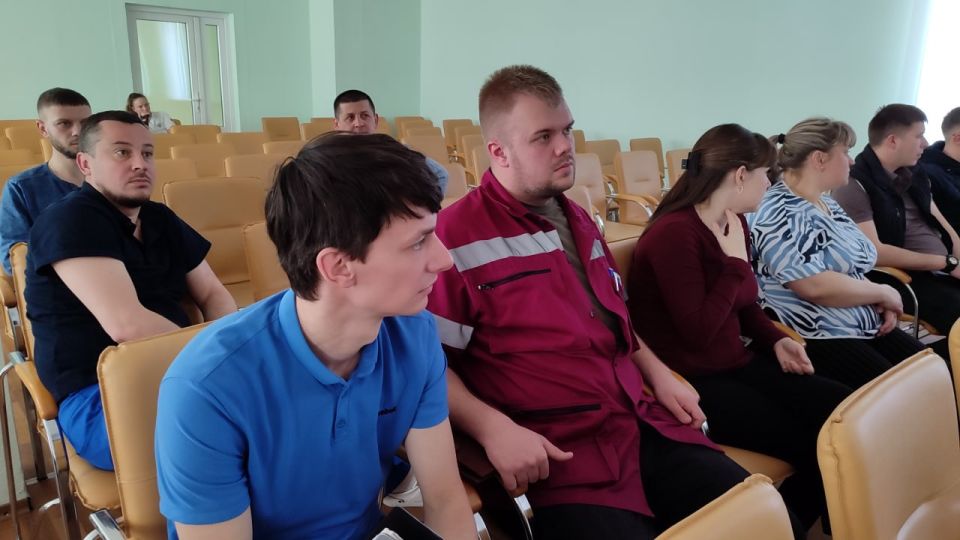 Директор Луганского центра медицины катастроф провел выездной семинар в Старобельске Директор Луганского центра медицины катастроф провел выездной семинар в Старобельске