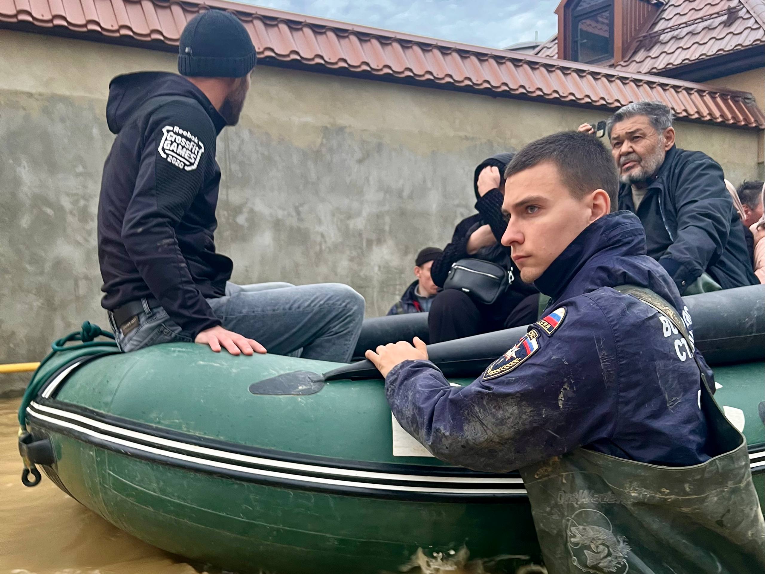 На передовой борьбы со стихией На передовой борьбы со стихией