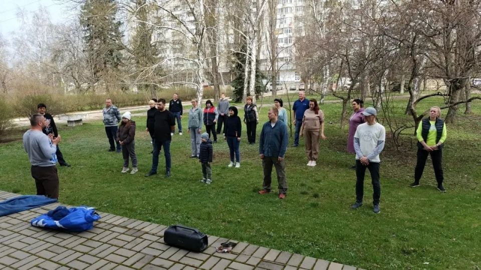 В городе Рубежном, в рамках Всероссийского спортивного марафона «Сила России», прошла массовая зарядка В городе Рубежном, в рамках Всероссийского спортивного марафона «Сила России», прошла массовая зарядка
