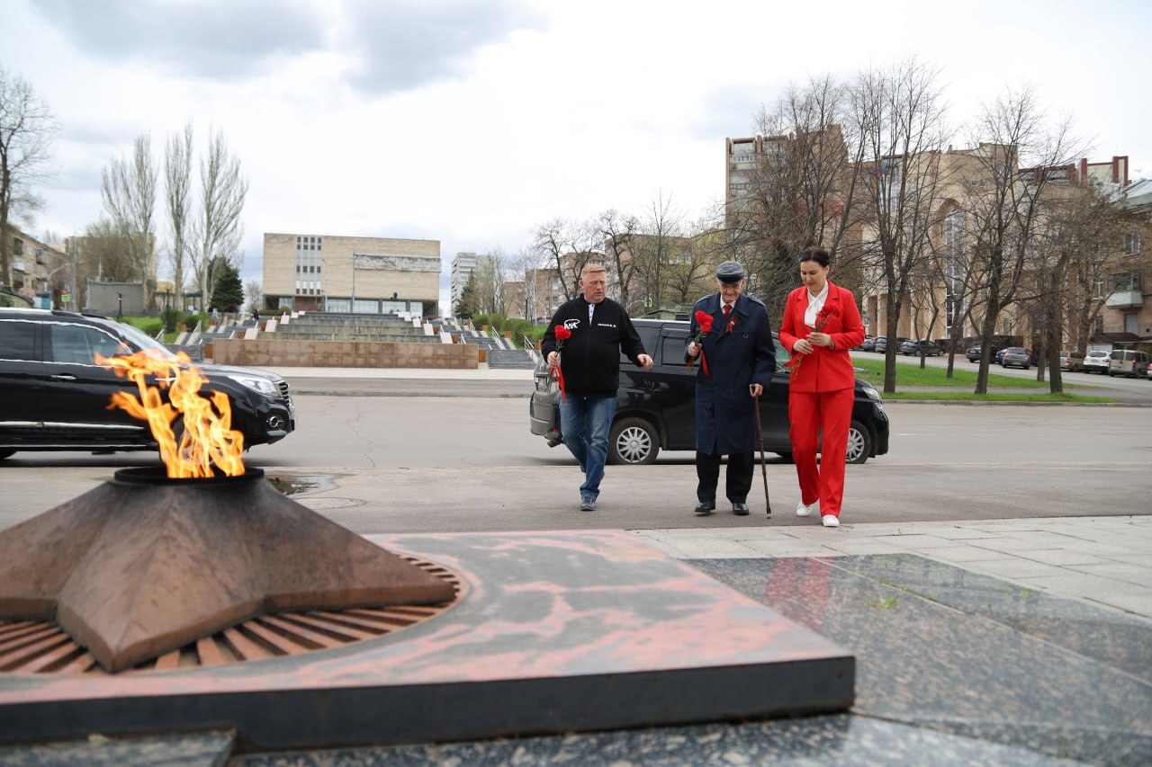 Единая Россия организовала автопрогулку для 100-летнего ветерана Григория Пономаренко Единая Россия организовала автопрогулку для 100-летнего ветерана Григория Пономаренко