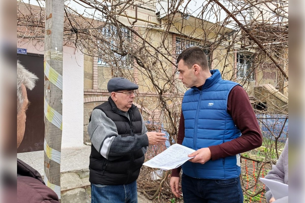 Единая Россия помогает оперативно решать проблемы жителей Рубежного Единая Россия помогает оперативно решать проблемы жителей Рубежного