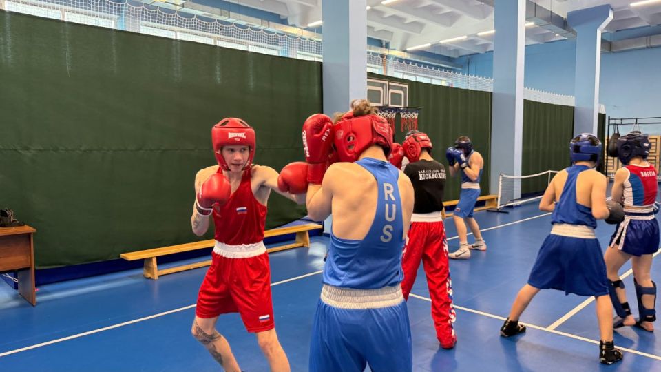 В Алчевске прошла тренировка по кикбоксингу в рамках марафона «Сила России» В Алчевске прошла тренировка по кикбоксингу в рамках марафона «Сила России»