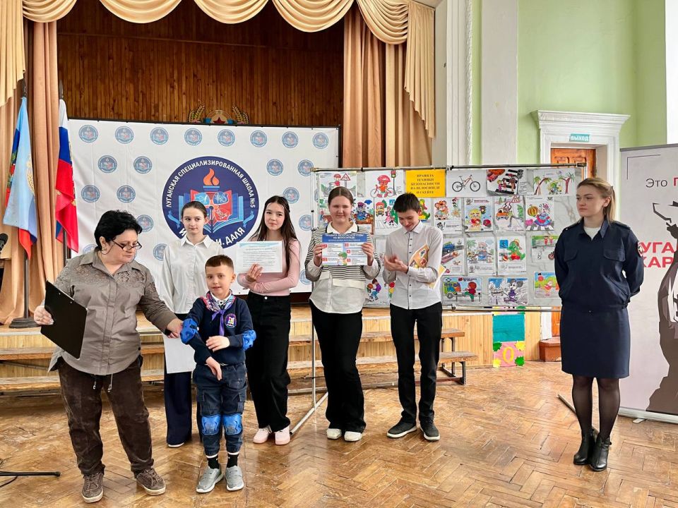 Встреча сотрудников Госавтоинспекции с юными участниками дорожного движения Встреча сотрудников Госавтоинспекции с юными участниками дорожного движения